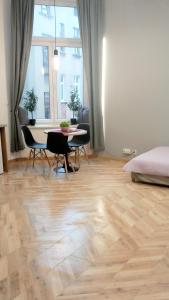 HOLA Apartamenty Narutowicza