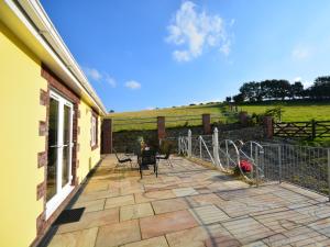 2 bed in Appledore PILOT