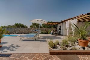 Villa with a beautiful sea view near the beach - by Traveler tourist agency Krk ID 2175