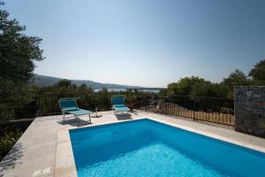 Villa with a beautiful sea view near the beach - by Traveler tourist agency Krk ID 2175