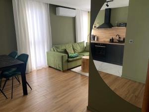 Luxury Green Apartment - up to 4 people