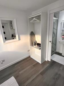 En-suite Room with Independent Entrance.