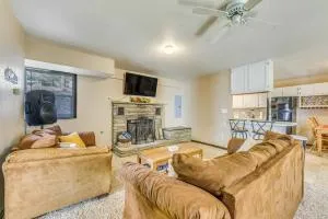 Ruidoso Retreat with Grill about 3 Mi to Grindstone Lake - Alpine Cellars Village