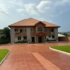 MatKay 3 bedroom House - Senchi
