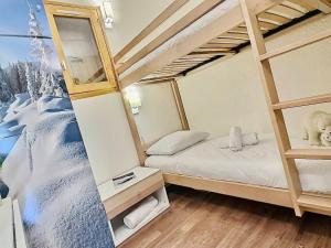 Studio cabine pour 4 au pied des pistes à Tignes, balcon sud - FR-1-411-486