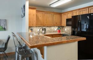 Riverbend Crosscut Run Condo: Great LiftTown Access