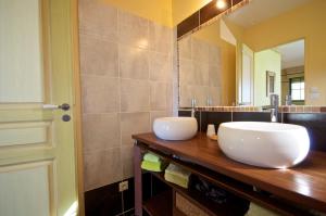 B&B / Chambres d'hotes Entre Vignes et Chateaux : photos des chambres