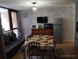 Appartements Proches des pistes F2 36m2 4-6 pers 2 etoiles : photos des chambres