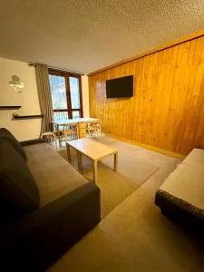 Grand studio - Molliers