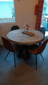 BJ Chalets - Robbengat 68 - Gezellige chalet op vakantiepark Lauwersoog! Vroege incheck!
