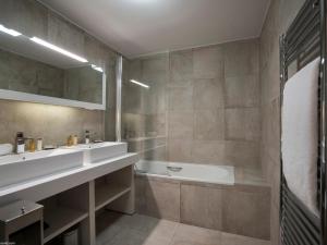 Appartement moderne à Courchevel 1550 avec box électrique et wifi - FR-1-575-26