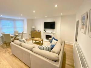 Central Llandudno, Private Parking near to Beach, Pier & Shops