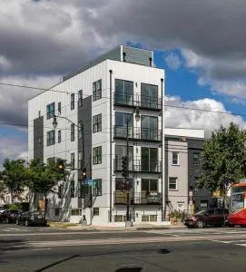 Mary's Stay H St Corridor - River Terrace