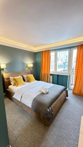 Beloved Warsaw Apartments - Złota - Palace of Culture View