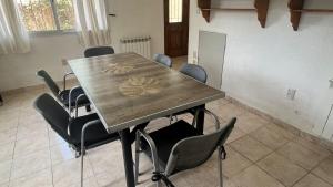 Cosquín Casa a metros del río con pileta - Hasta 12 personas