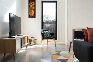 Arenas North - 2 bedroom dog friendly home