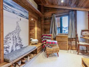 Appartement de Prestige avec Cheminée au Centre de Val-dIsère, à Proximité des Pistes et Commerces - FR-1-694-205