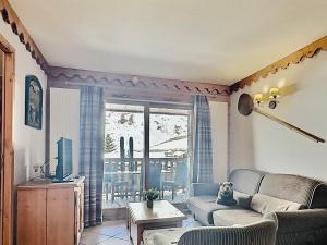 Beau 4 pièces esprit montagne à Tignes avec balcon, WiFi et casier à ski - FR-1-411-884