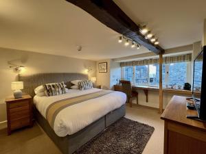 Castle Cottage Inn
