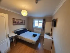 Ilford Rooms - Redbridge