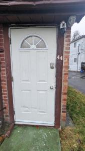 Cozy downtown one bedroom free parking