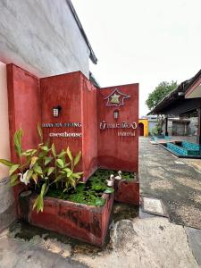 Baan Ma Feung GuestHouse - 2hvězdičkové hotely ve městě Kanchanaburi