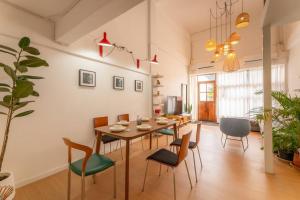 Jane house in old city & market