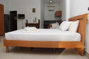 Shanith Guesthouse Negombo , beach road