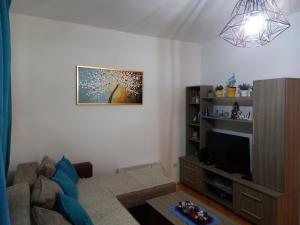 Apartman Dream,Kraljevi Čardaci, sa besplatnim parkingom u garazi