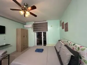 Fully Furnished Condo with Balcony Fiber Wi-Fi - Gun-ob