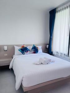 White Seaview Residence