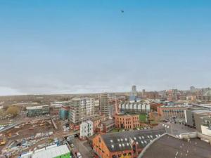 Pass the Keys Leeds Dock - Perfect for Couples - Amazing Views