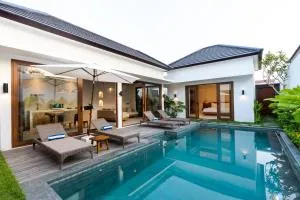 J4 Villas Sanur - 塞朗甘