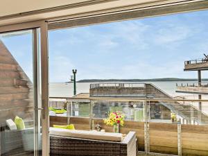 2 Bed in Tenby FB292