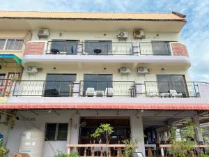 2 Vikings Guesthouse