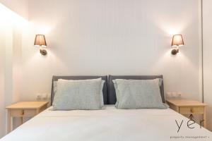 Trendy Living in Koukaki! "Hotspot!" Nighttime noise possible