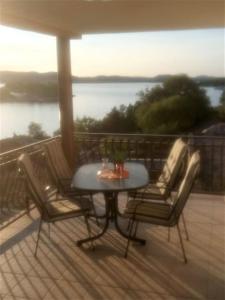 Ferienhaus am Wasser - Kuća RiO - iberische Finca in Dalmatien 