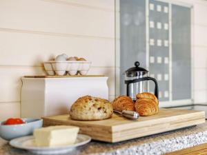 2 Bed in Clovelly BITFL