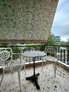 Cozy Apartment at Gazi Square