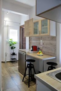 Aristotelous, two bedroom penthouse apartment