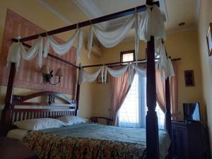 Kateza Homestay by Yurooms-ID