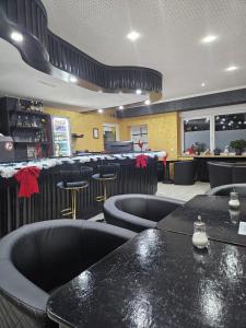 Hotel Annis M&P