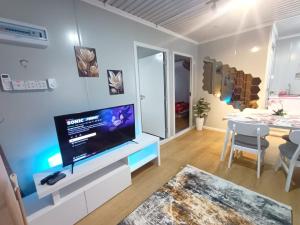 Shaza Homestay