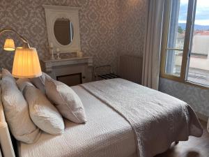 B&B / Chambres d'hotes La Belle Epoque : Chambre Double