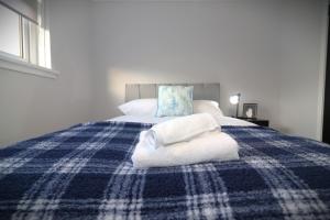 Signature - Glen Garry House