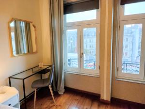 Porto Main Square Penthouse Apartment