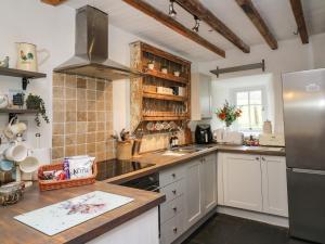 Bryniau Bychain Cottage