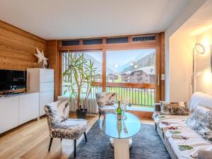 Appartement spacieux à Morzine, parking inclus - FR-1-754-30