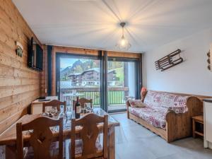 Charmant studio cabine à Morzine, proche pistes, parking - FR-1-754-57