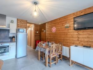 Charmant studio cabine à Morzine, proche pistes, parking - FR-1-754-57